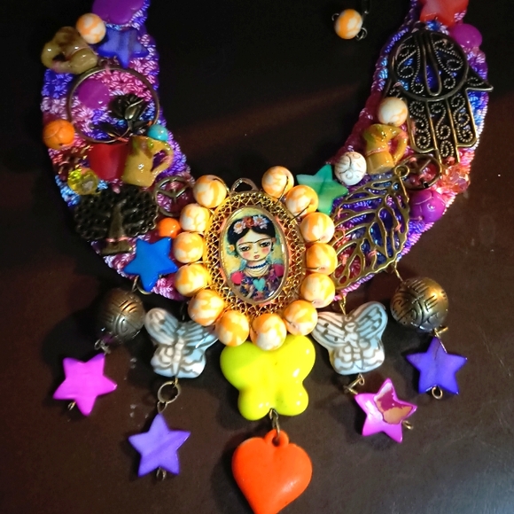 Necklace & Bracelet set. - Picture 5 of 5